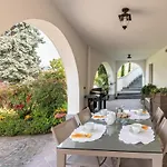 Fiori Pool-gartenwohnung コーリコ